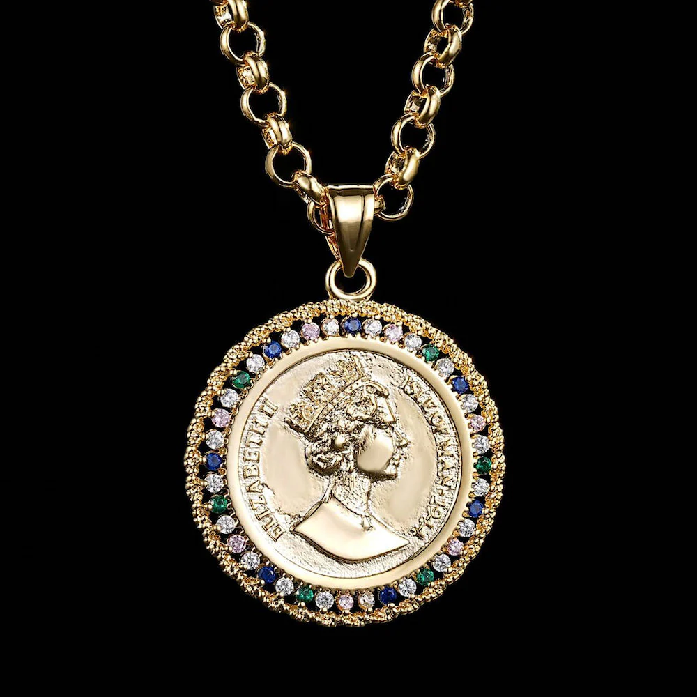 Premium Gold-Filled Queen Elizabeth Pendant with 22-Inch Luxury Chain