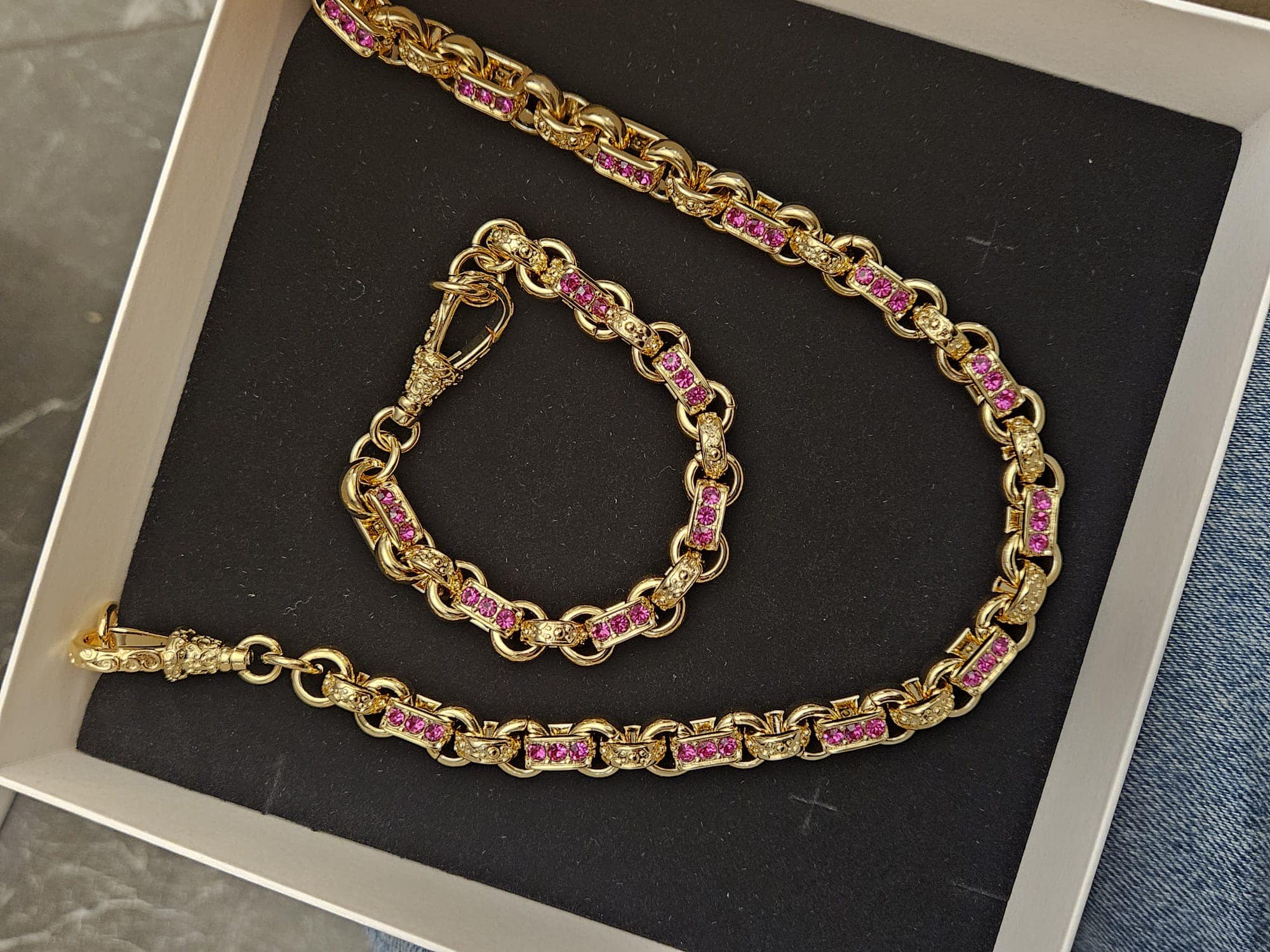 10mm Bright Pink 3 Stone Gypsy Set