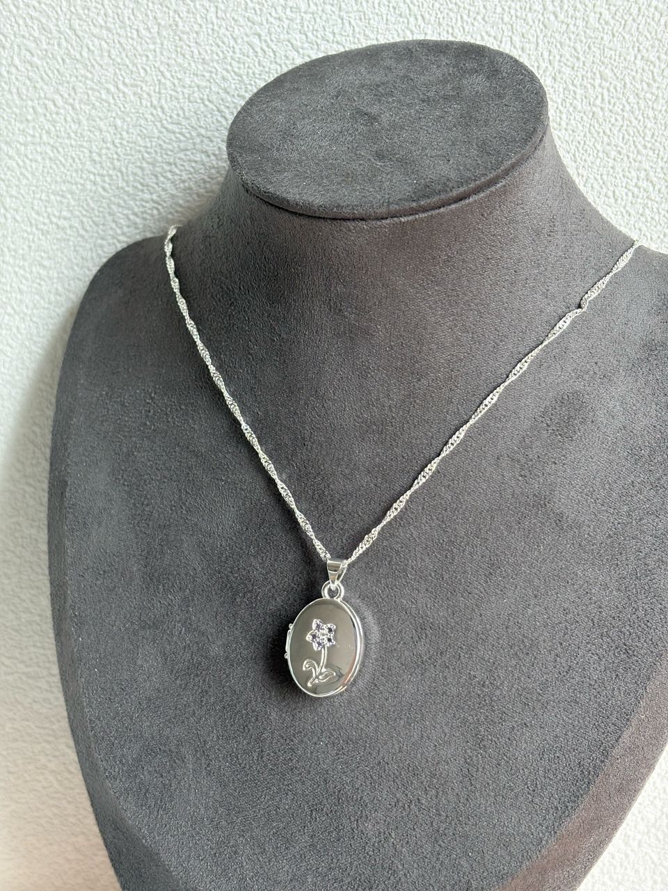 forget me not locket – silver rhodium plated