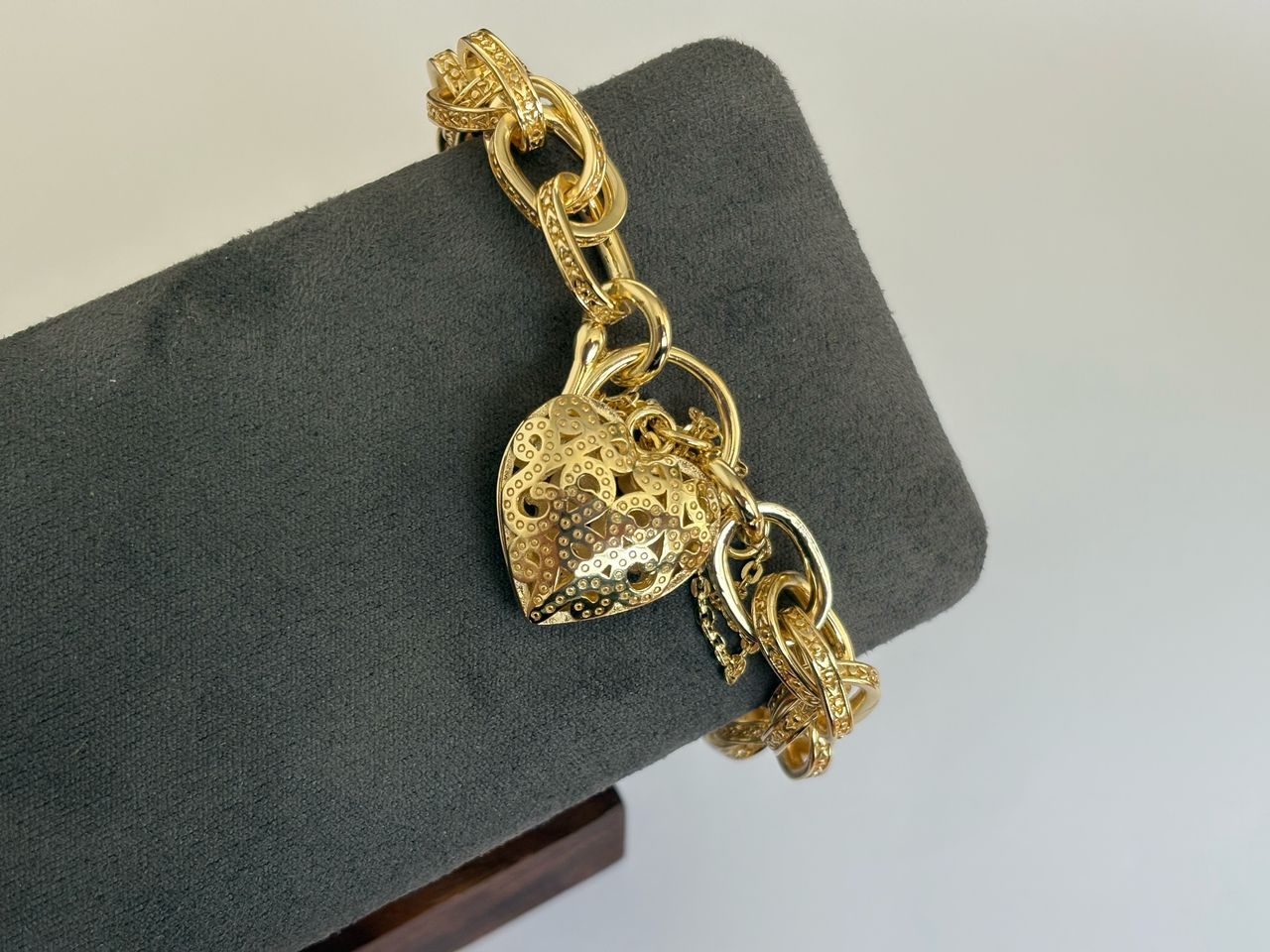prince of wales bracelet with lock – gold filled