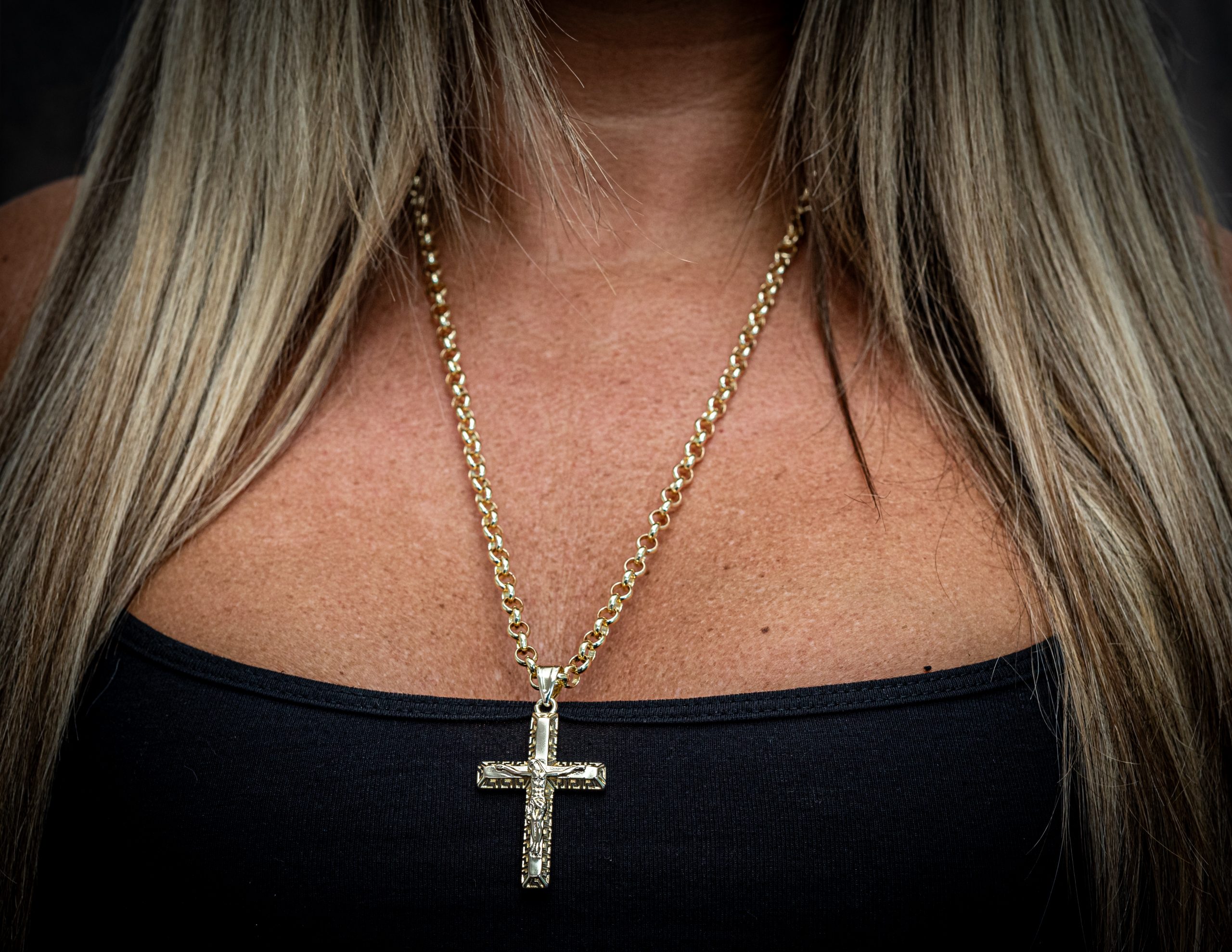 Jesus On The Cross with 24 Inch Chain