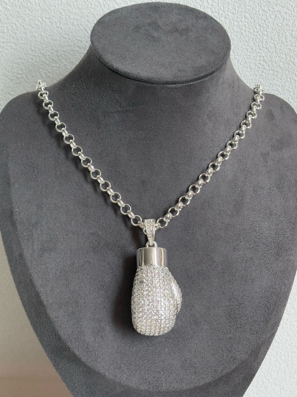 boxing pendant and 5mm chain