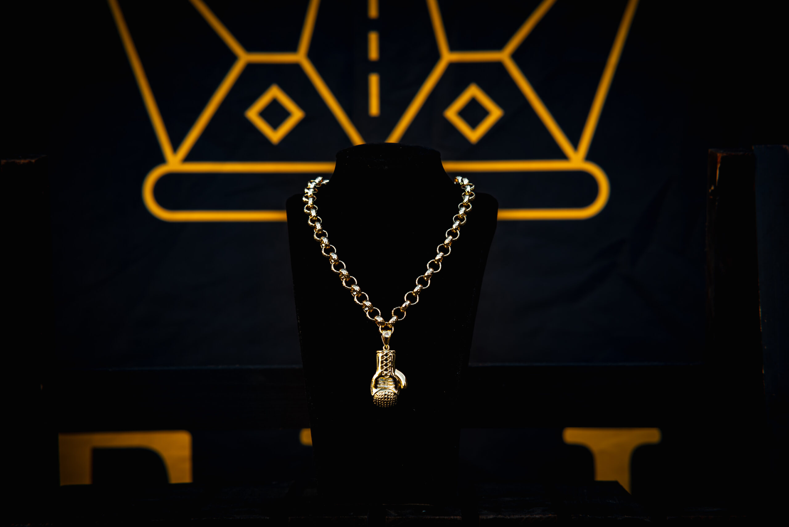 8mm Boxing Glove Necklace – Teen/adult